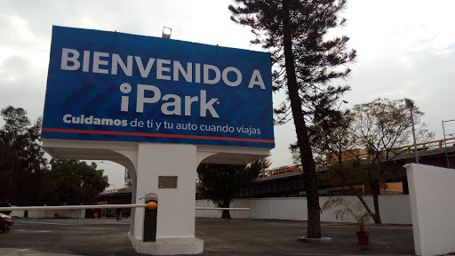 iPark Ciudad de México, Fuerza Aérea Mexicana 310, Cuatro Árboles del Venustiano Carranza, 15730 Ciudad de México, CDMX, México, Aparcamiento | COAH