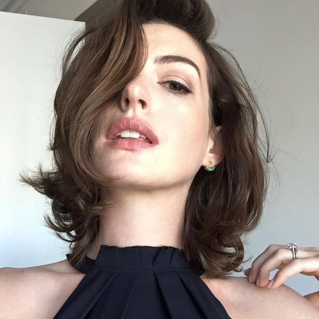 Anne Hathaway Profile Pics Dp Images