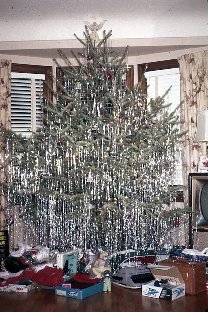 Visiting Vintage: Mid Century Christmas Trees and Gifts