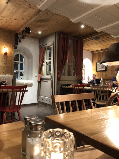 Restaurant La Casa Scara Restaurant Italien A Val D Isere