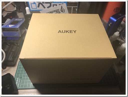 IMG 2580 thumb - 【パリピ向け？】AUKEY LT-ST14 LEDルームライト届いたー！デスクライトって書いてあるけどこれ完全にレッツパーリィィィィィな代物！色の選択肢はeGoAIO並の楽しめる一品だ！【LED】