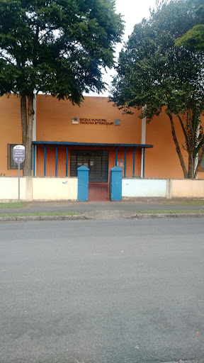 Escola Municipal Itacelina Bittencourt, R. São Paulo, 2055 - Guaíra, Curitiba - PR, 80630-150, Brasil, Escola_Municipal, estado Parana