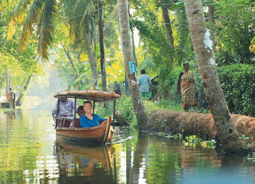 Paddyland Tours, Cullen Rd, Sea View Ward, Alappuzha, Kerala 688001, India, Canoe_and_Kayak_Tour_Agency, state KL