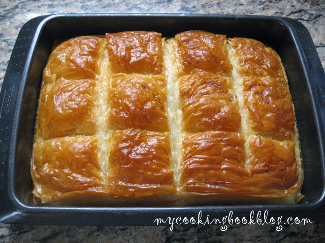 Галактобуреко (Γαλακτομπούρεκο) с лимон и канела