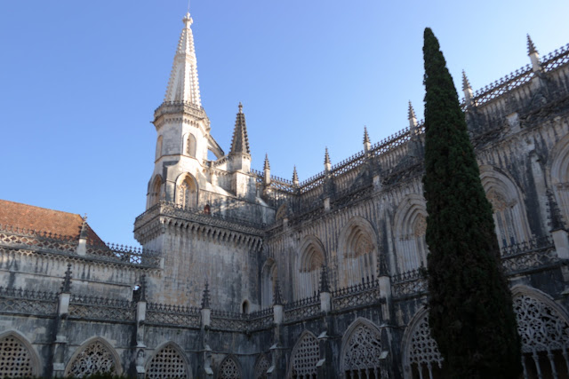 EL CORAZÓN DE PORTUGAL: MONASTERIOS, CASTILLOS Y ALDEAS - Blogs de Portugal - INTRODUCCIÓN. BATALHA Y CASTILLO DE PORTO DE MÓS (9)