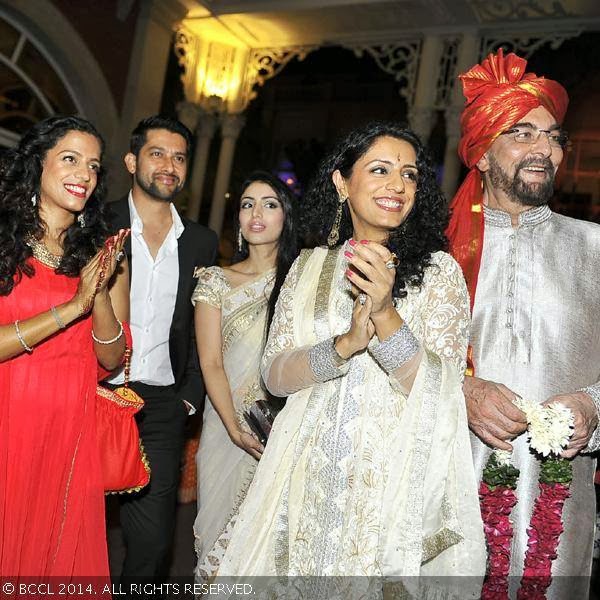 (L-R) Aftab Shivdasani with Nin Dusanj, Parveen and Kabir Bedi during Raageshwari Loomba and Sudhanshu Swaroop's wedding, held in Mumbai, on January 27, 2014.