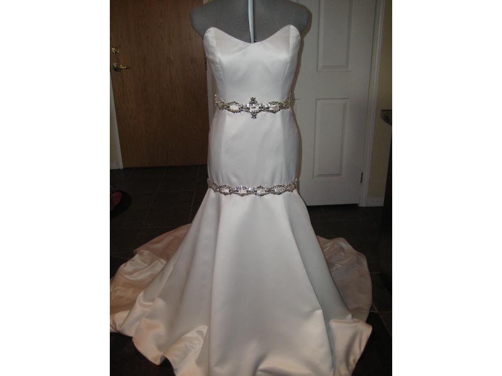 6   Used Wedding Dresses