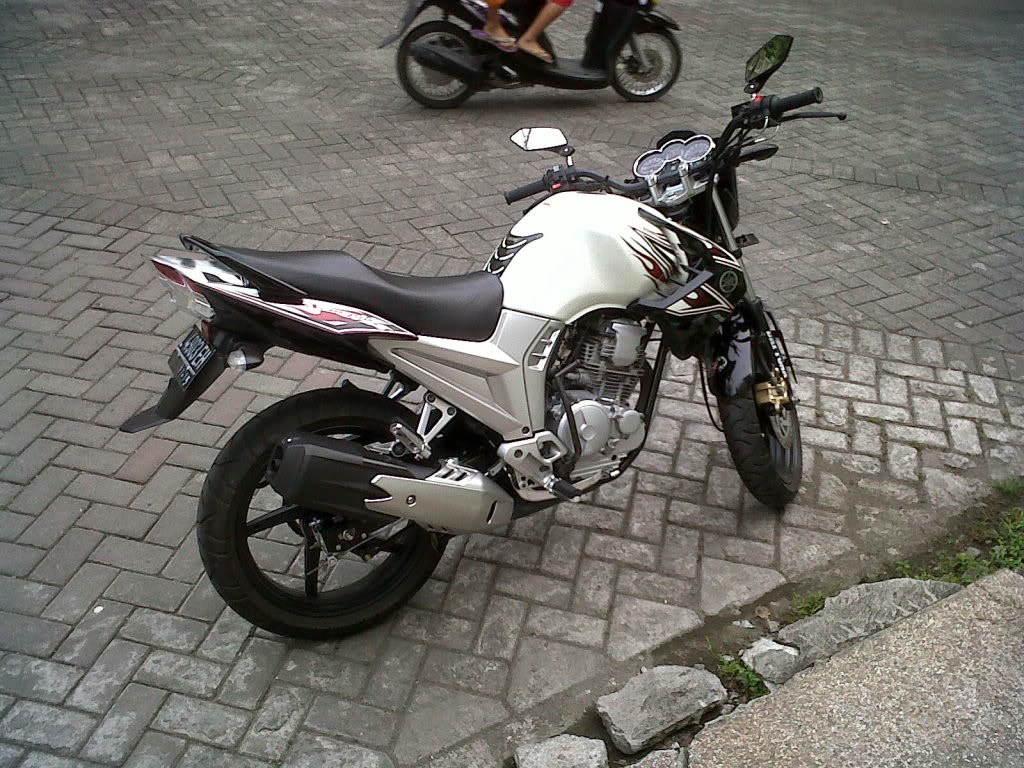 Yamaha New Scorpio Z Modif Touring