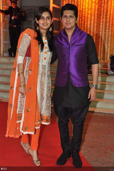 Vishal Malhotra seen with his wife during Udita Goswami and Mohit Suri's wedding ceremony, held at ISKCON Juhu in Mumbai on January 29, 2013. (Pic: Viral Bhayani)