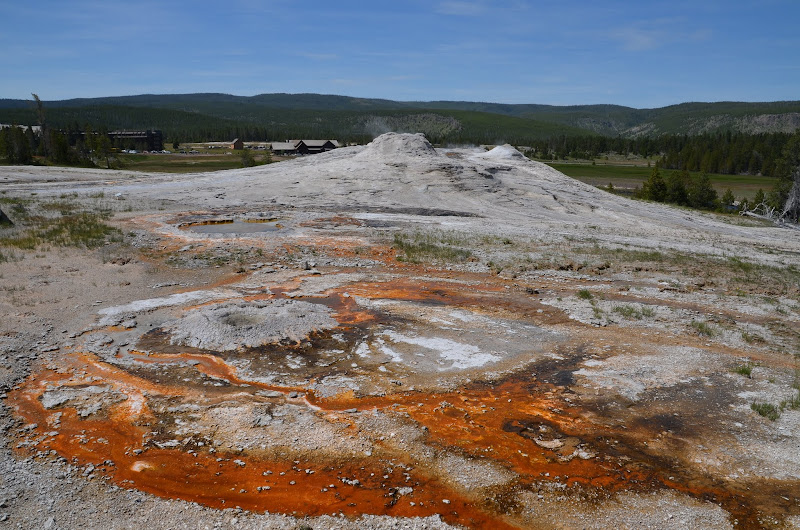 Yellowstone old faithful