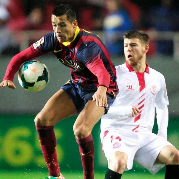  Alberto Moreno had fired Sevilla into a deserved early lead, but Barca were level in controversial circumstances when Alexis Sanchez bundled home Messi's free-kick from an offside position. 