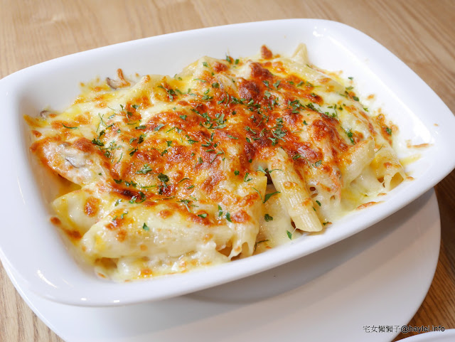 米家廚房 Miga Kitchen Pasta 姊妹聚會首選，午餐&午茶無縫接軌的好所在！食材優質，超好吃義麵、鬆餅等餐點安心入腹！101世貿義式 中式料理 民生資訊分享 美式料理 飲食集錦 