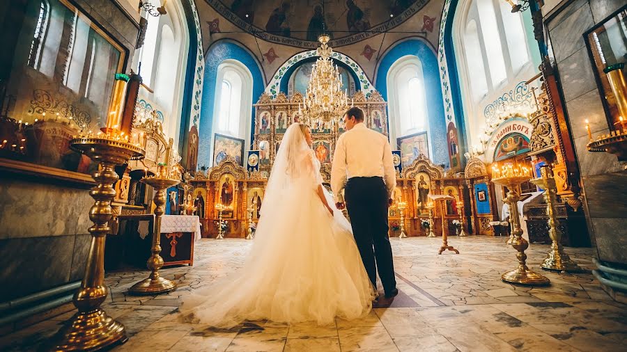 Fotografo di matrimoni Marina Asti (marinaasty). Foto del 2 giugno 2017