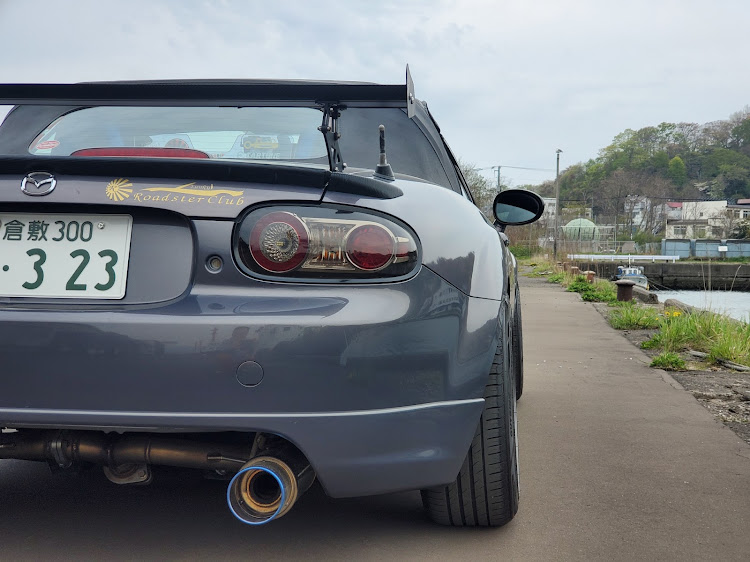 ロードスターのFunky Roadster Club・ギャラクシーグレイマイカ・ボロボロ幌に関するカスタム事例の投稿画像3枚目