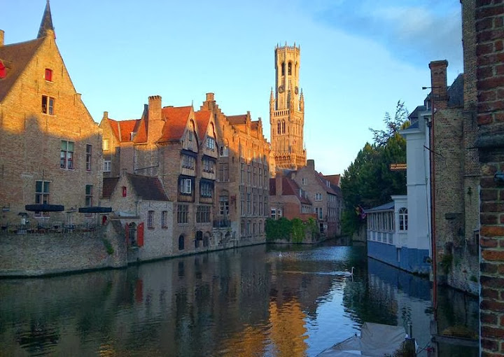 By the boat-load, the most photographed view of Brugge’s Belfry tower.