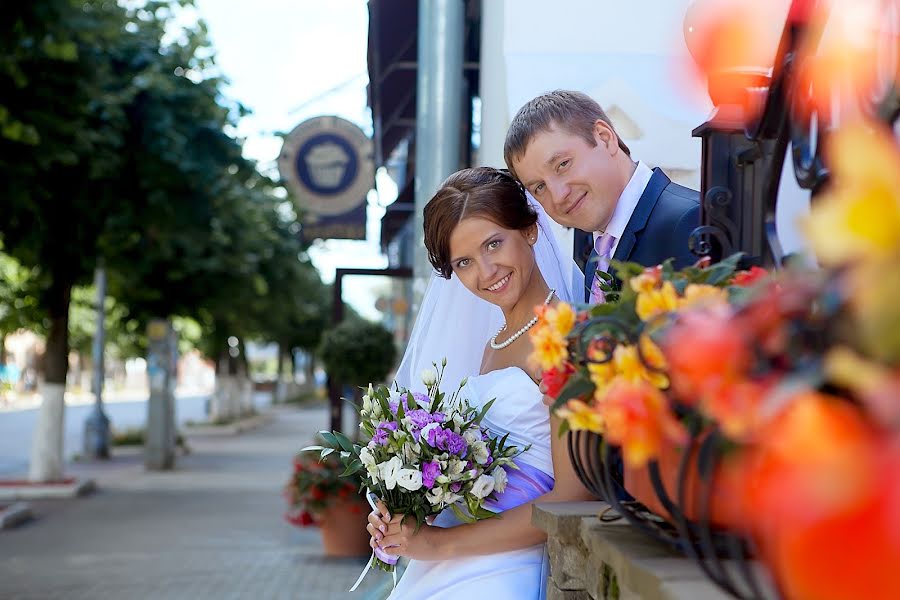 Fotógrafo de bodas Lyudmila Egorova (lastik-foto). Foto del 8 de enero 2014