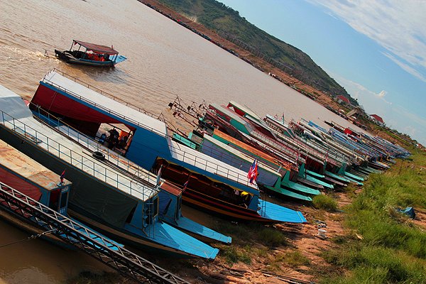 Floating Villages cambodia