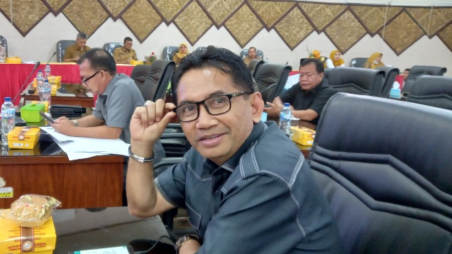 DPRD Kota Padang Gelar Rapat Paripurna Penyampaian Pendapat Akhir Fraksi-fraksi Terkait KUA-PPAS  TA 2023, Ini Kata Wako Hendri Septa