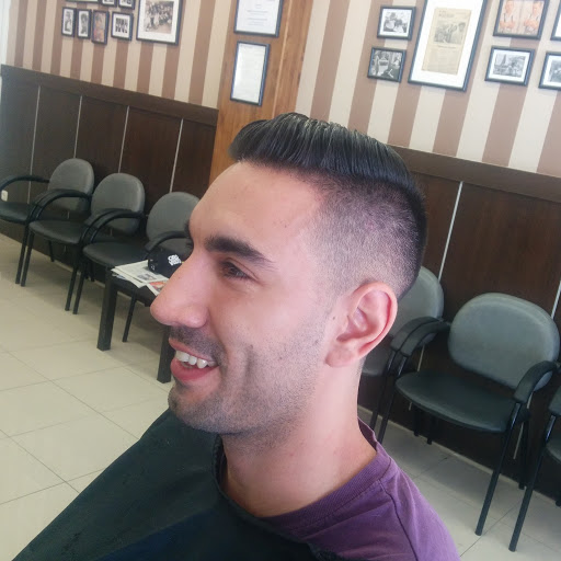 Peluqueria de caballeros Arturo Gutierrez