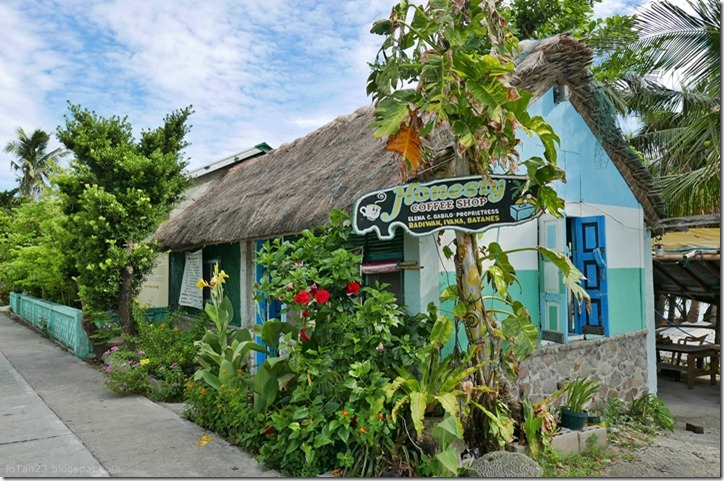 Batanes-Philippines-jotan23 - sabtang -honesty shop