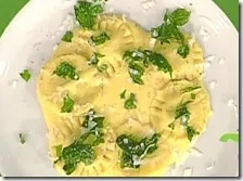 Ravioli prosciutto e noci con fonduta