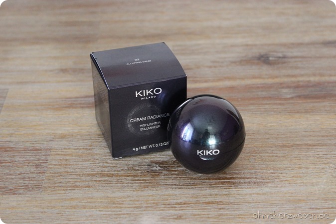 Kiko Midnight Siren cosmic Starlet LE Limited Edition Einkauf Haul Review Swatches Test Double Glam Cream Radiance Highlighter Alluring Sand 115 116 Black Teal Violet Emerald 1