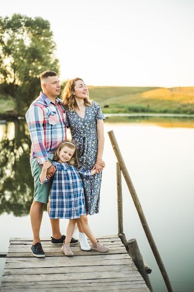 Fotógrafo de casamento Yuliya Veselyanskaya (juliakh). Foto de 11 de abril 2021