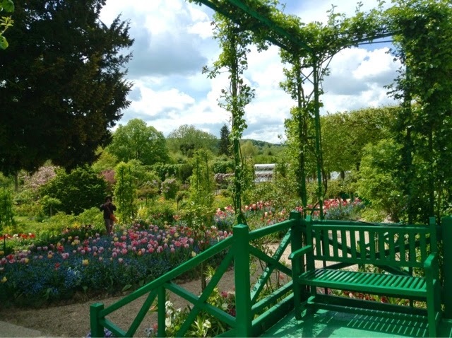 A garden view at Giverny