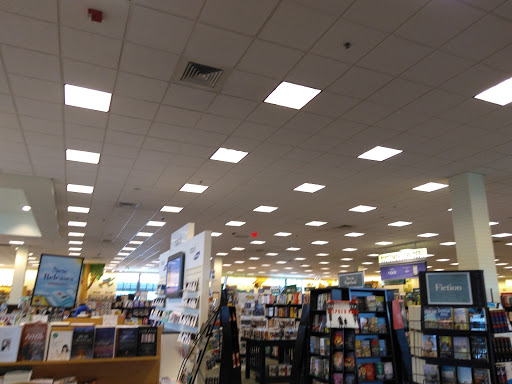 Book Store «Barnes & Noble», reviews and photos, 425 Marketplace Blvd, Hamilton Township, NJ 08691, USA