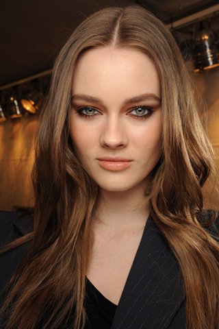 NANCY ♡ GIRL: MAKEUP MONDAY ♥ CHLOE FALL 2011 FACE X CHARLOTTE TILBURY ♥