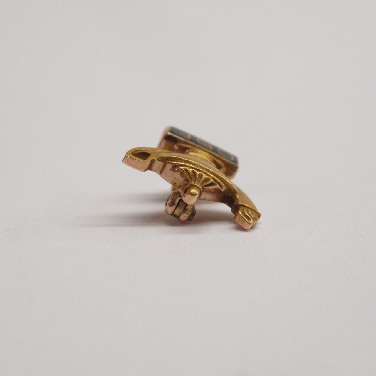 10K Gold Oil Lamp Brooch