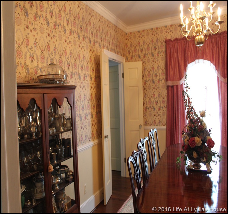 dining room brass chandelier