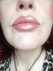 BUXOM Lip Polish in Sandy