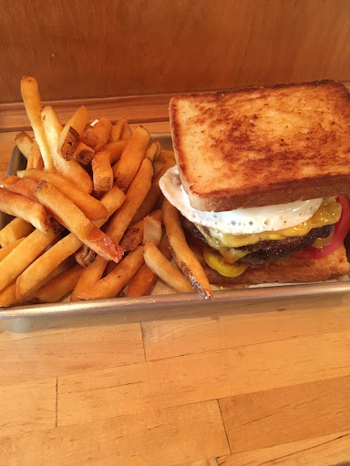 Restaurant «Burgers, Shakes & Fries», reviews and photos, 302 Delavan Ave, Greenwich, CT 06830, USA