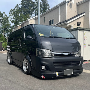 ハイエースバン TRH200V