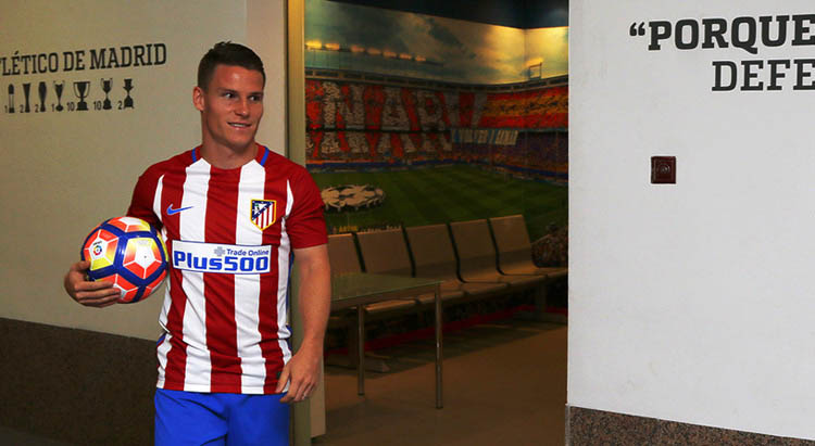 Kevin Gameiro en su presentación como jugador del Atlético de Madrid