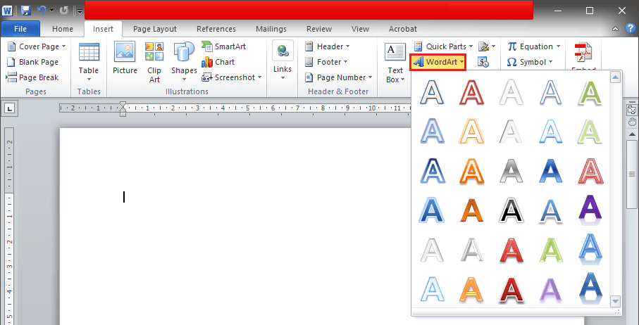 Wstaw WordArt, znajdując opcję znajdującą się na karcie „Wstaw” w sekcji „Tekst”