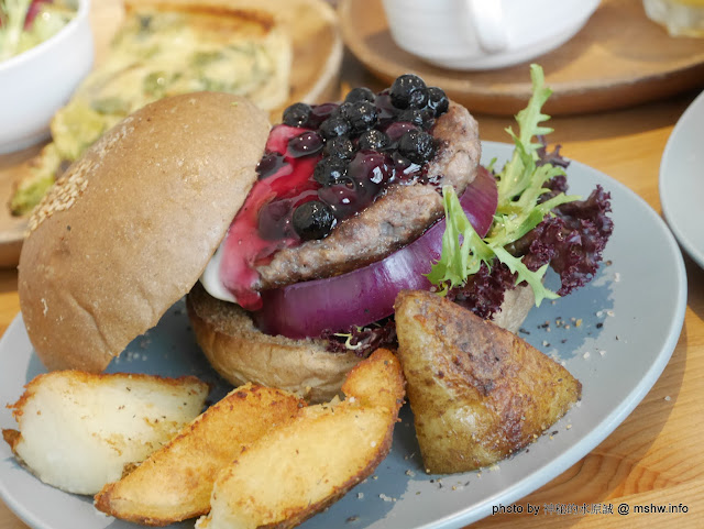 【食記】台北Pond Burger Cafe 早午餐.漢堡.輕食@信義國際會議中心&世界貿易中心-捷運MRT台北101/世貿 : 食材新鮮,口味創新,下午茶也能享受美味私房漢堡 下午茶 信義區 區域 午餐 台北市 咖啡簡餐 捷運美食MRT&BRT 早餐 晚餐 漢堡 甜點 糕餅烘培 美式 西式 輕食 飲食/食記/吃吃喝喝 