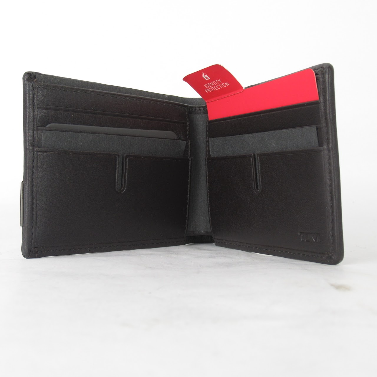 Tumi  New Wallet