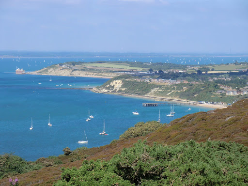 CIMG8218 Totland Bay from Headon Hill