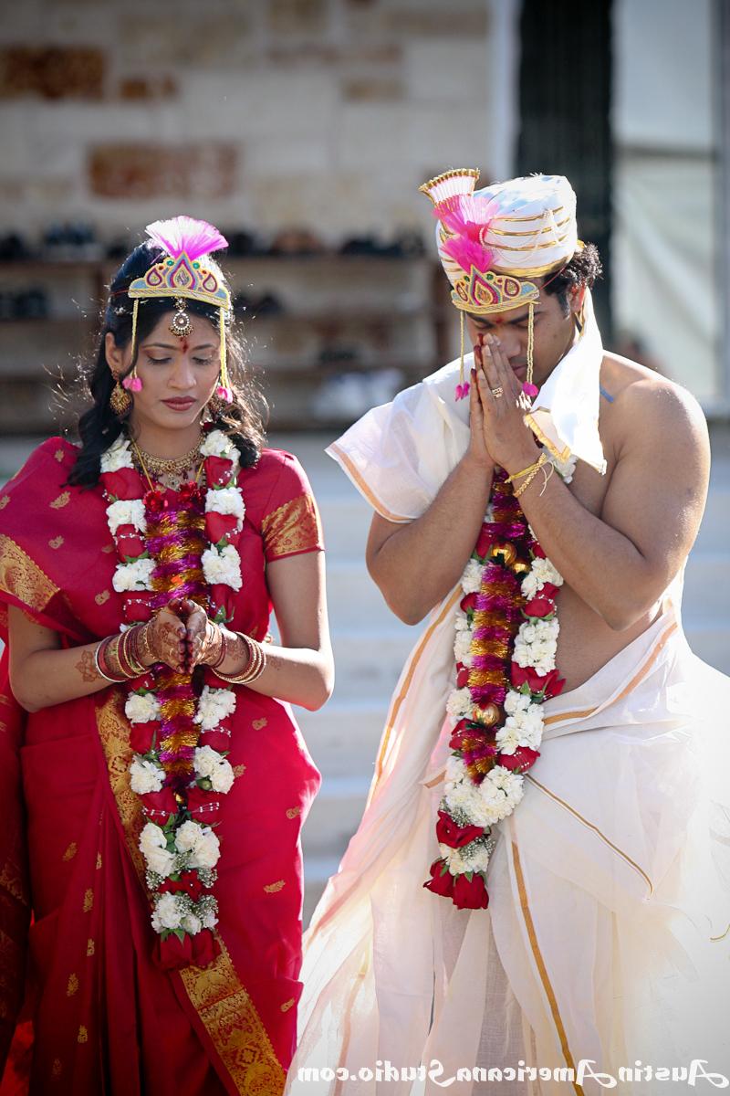 indian wedding groom pose