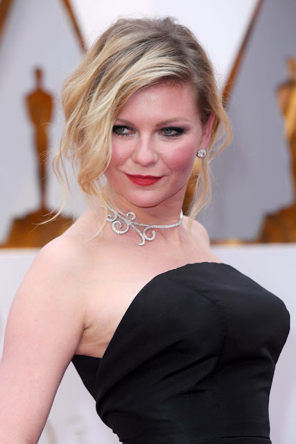 Kirsten Dunst Awesome Profile Pics