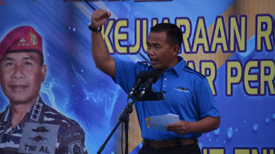 Dankodiklatal Letjen TNI Marinir Suhartono Tutup Kejuaraan Renang Se-Jawa Timur