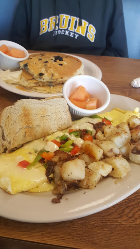 Breakfast Restaurant «Baker Boy Town Grill Diner Restaurant», reviews and photos, 775 Quaker Hwy, Uxbridge, MA 01569, USA