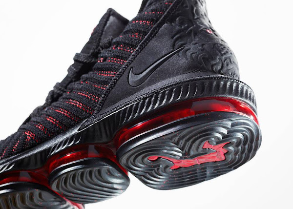 Kietelen toxiciteit Haalbaar Nike Officially Unveils the LeBron 16 'Fresh Bred' | NIKE LEBRON - LeBron  James Shoes