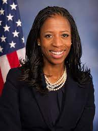 Mia Love Net Worth, Age, Wiki, Biography, Height, Dating, Family, Career