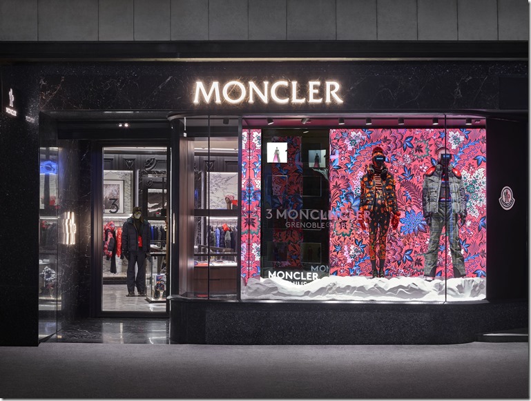 MONCLER BOUTIQUE LUCERNA (9)