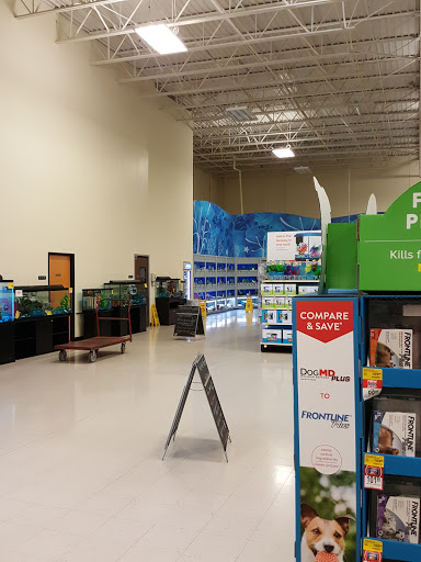 Pet Supply Store «PetSmart», reviews and photos, 73 RHL Blvd, South Charleston, WV 25309, USA