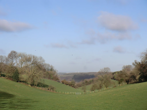 CIMG8067 Valley at Dunstall Farm