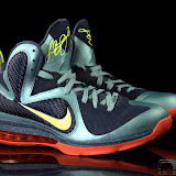 Nike LeBron 9 Showcase